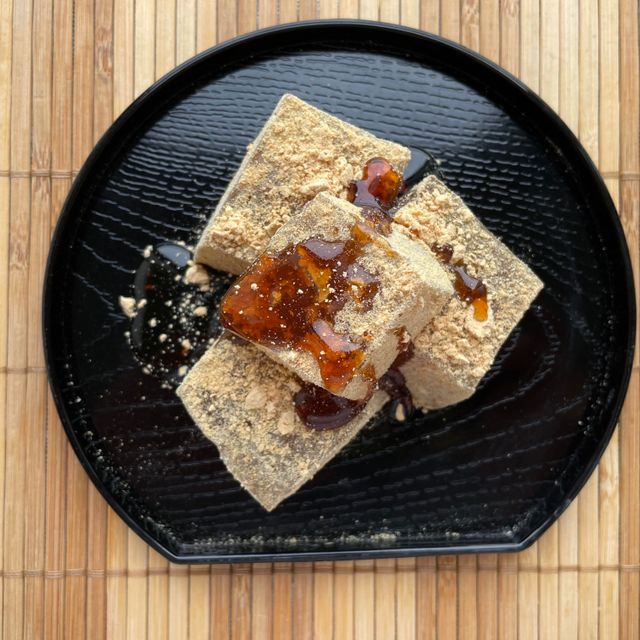 東日本製菓技術専門学校 【和菓子】極おはぎ／わらび餅2