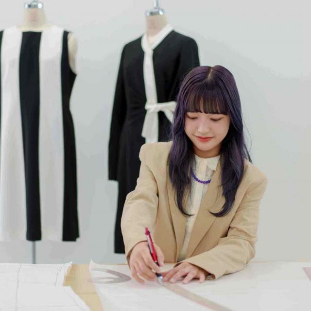 大村美容ファッション専門学校 体験C　デザイナー体験1