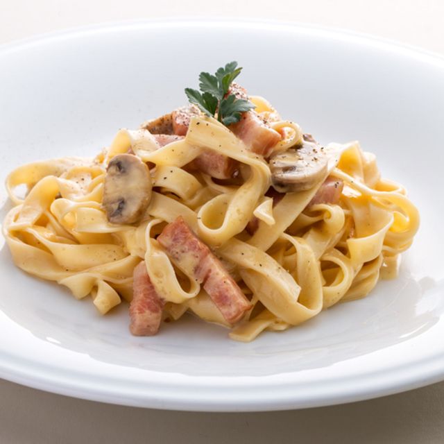 中村調理製菓専門学校 【調理コース】もちもち！手打ちパスタのカルボナーラ1