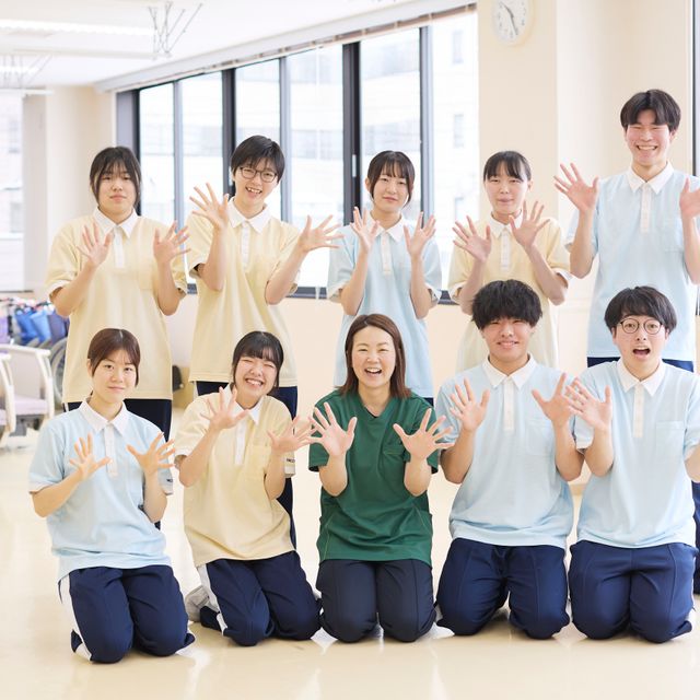 長岡こども福祉カレッジ 【 介護福祉科 】現場と同じ設備で介護体験！3