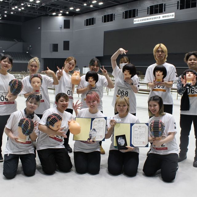 足利デザイン・ビューティ専門学校 美容総合科：大会出場学生の技術披露＆選べる実習♪1