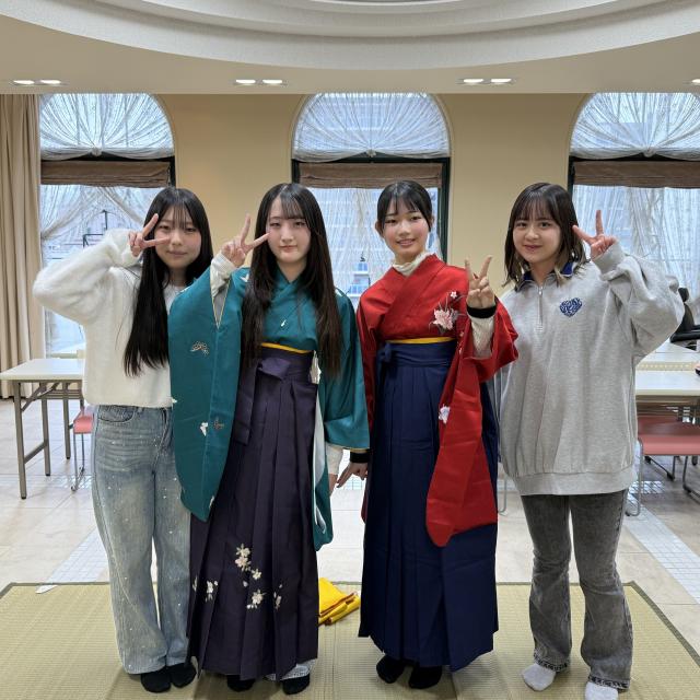 名古屋ビューティー専門学校 袴（はかま）に挑戦！！2