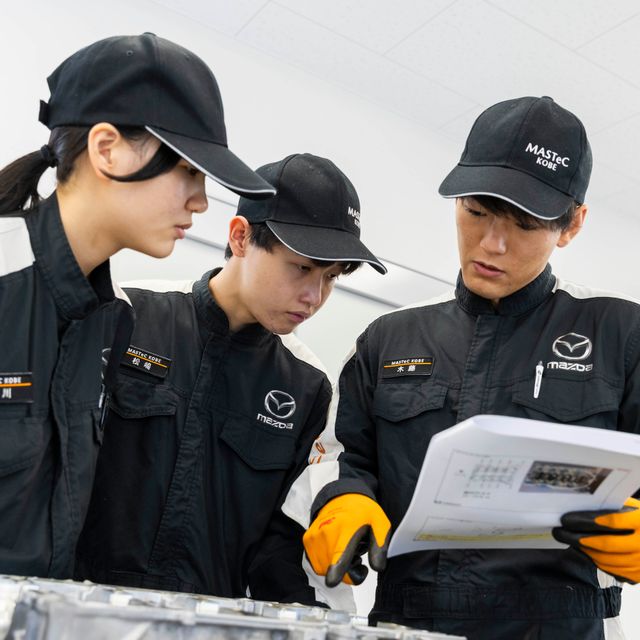 マツダ自動車整備専門学校　神戸 整備の魅力を伝えます！オープンキャンパス2
