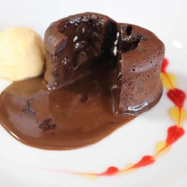 ハッピー製菓調理専門学校 【パティシエ】とろ～りフォンダンショコラ1