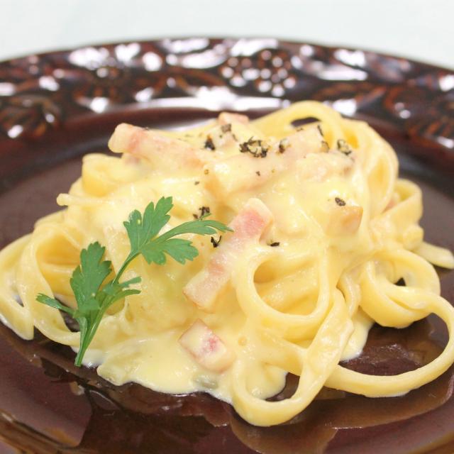 にいがた製菓・調理専門学校えぷろん スイーツビュッフェ開催！！　調理体験：カルボナーラ1