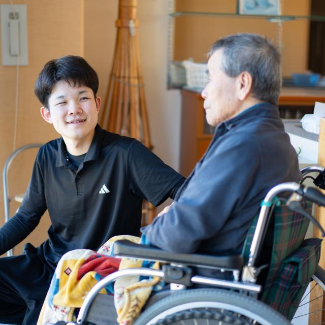 高知福祉専門学校 【介護福祉学科】高齢・障がい施設で働く先輩の話を聞いてみよう3
