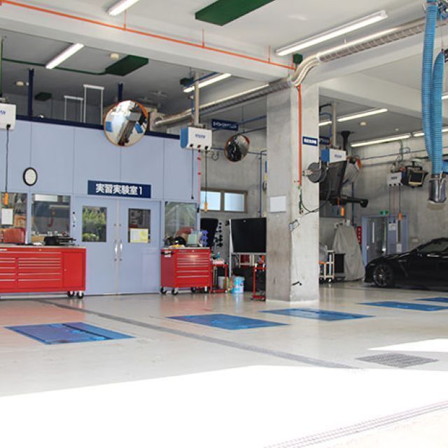 専門学校　花壇自動車大学校 【学校見学会】車・バイクが好きな君に来てほしい！3