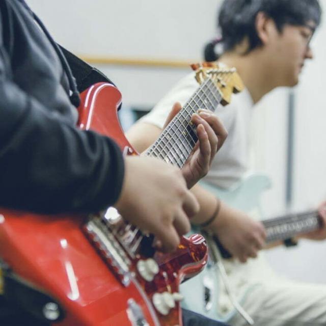 専門学校ミュージシャンズ・インスティテュート東京 【ギター】基礎からしっかり積み重ね！リズミカルギターレッスン1