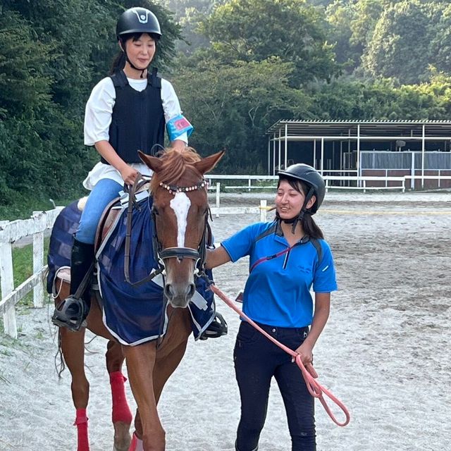 専門学校　ちば愛犬動物フラワー学園 【ホースプロ】一人ひとりのレベルに合わせた乗馬体験！1