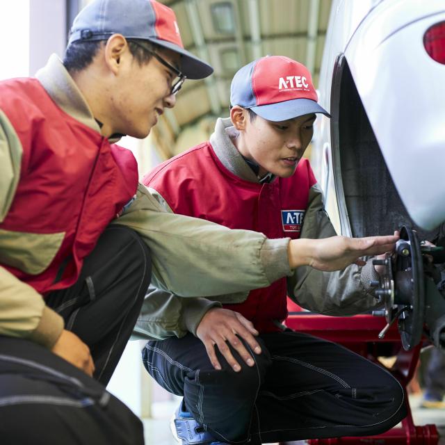 専修学校 中部国際自動車大学校 整備実習体験!1