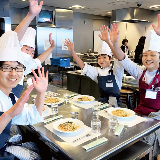 辻調理師専門学校 「1年に1度の豪華試食会!!」1