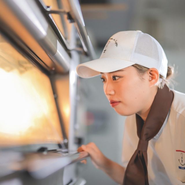 名古屋製菓専門学校 『シュトーレン』名古屋製菓／製パン科2