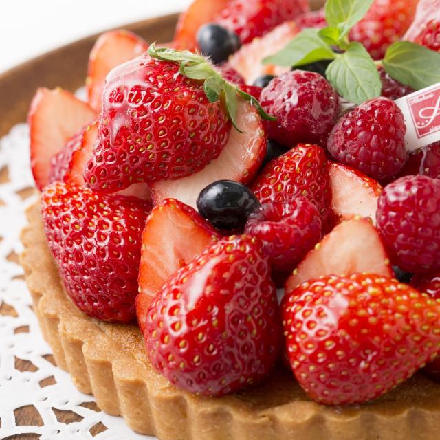 赤堀製菓専門学校 12月9日(日) いちごのタルト1