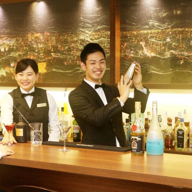 専門学校名古屋ホスピタリティ・アカデミー 「卒業制作サービス実習発表会」に参加　(高2限定)1