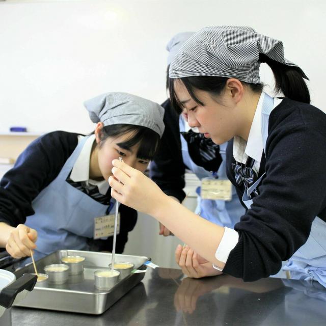 悠久山栄養調理専門学校 らん・ラン・卵♪ ~たまごの調理性~1