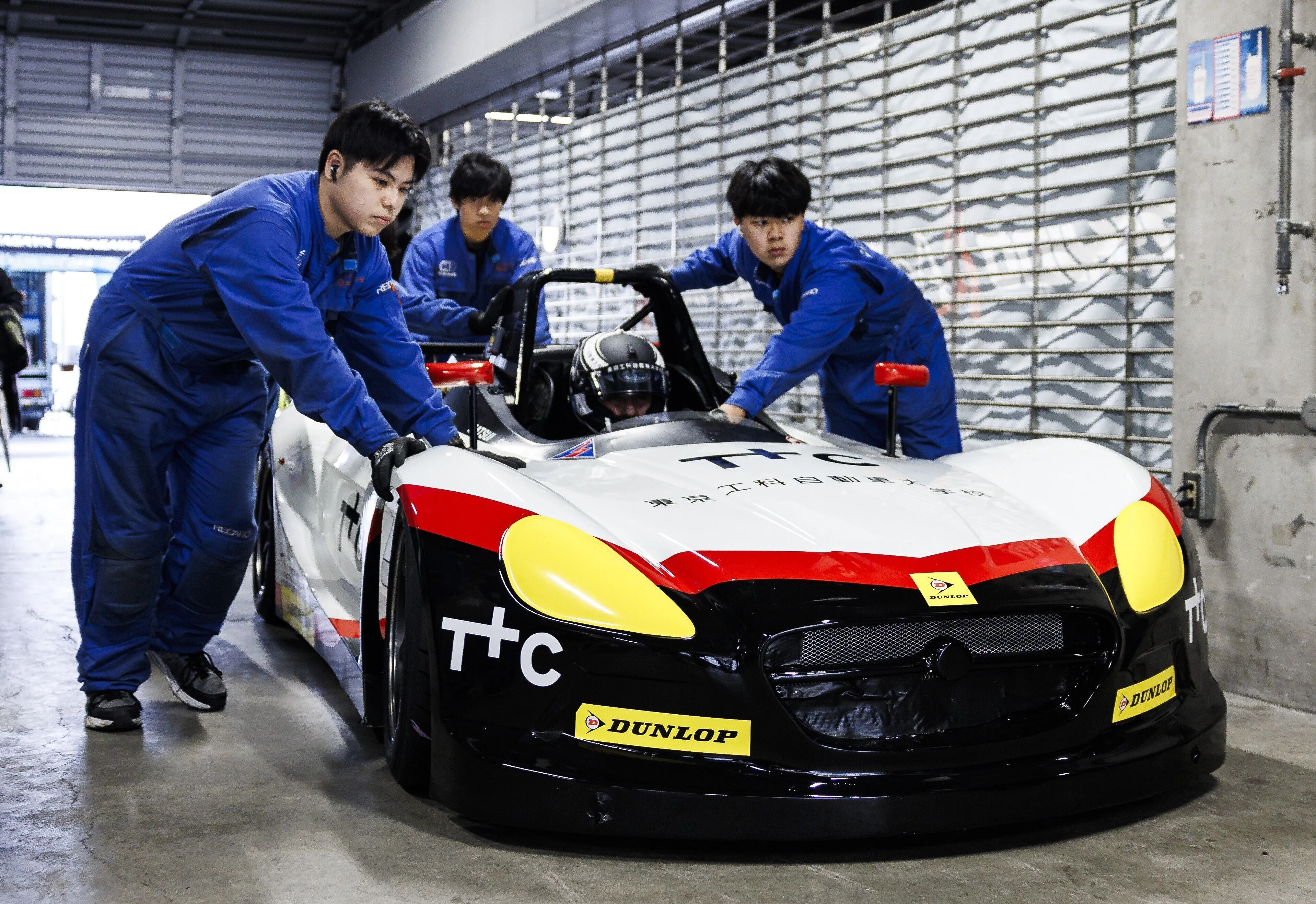 専門学校 東京工科自動車大学校 | 資料請求・願書請求・学校案内