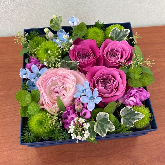 テクノ・ホルティ園芸専門学校 フラワーデザイン実習★BOXアレンジに挑戦しよう！1