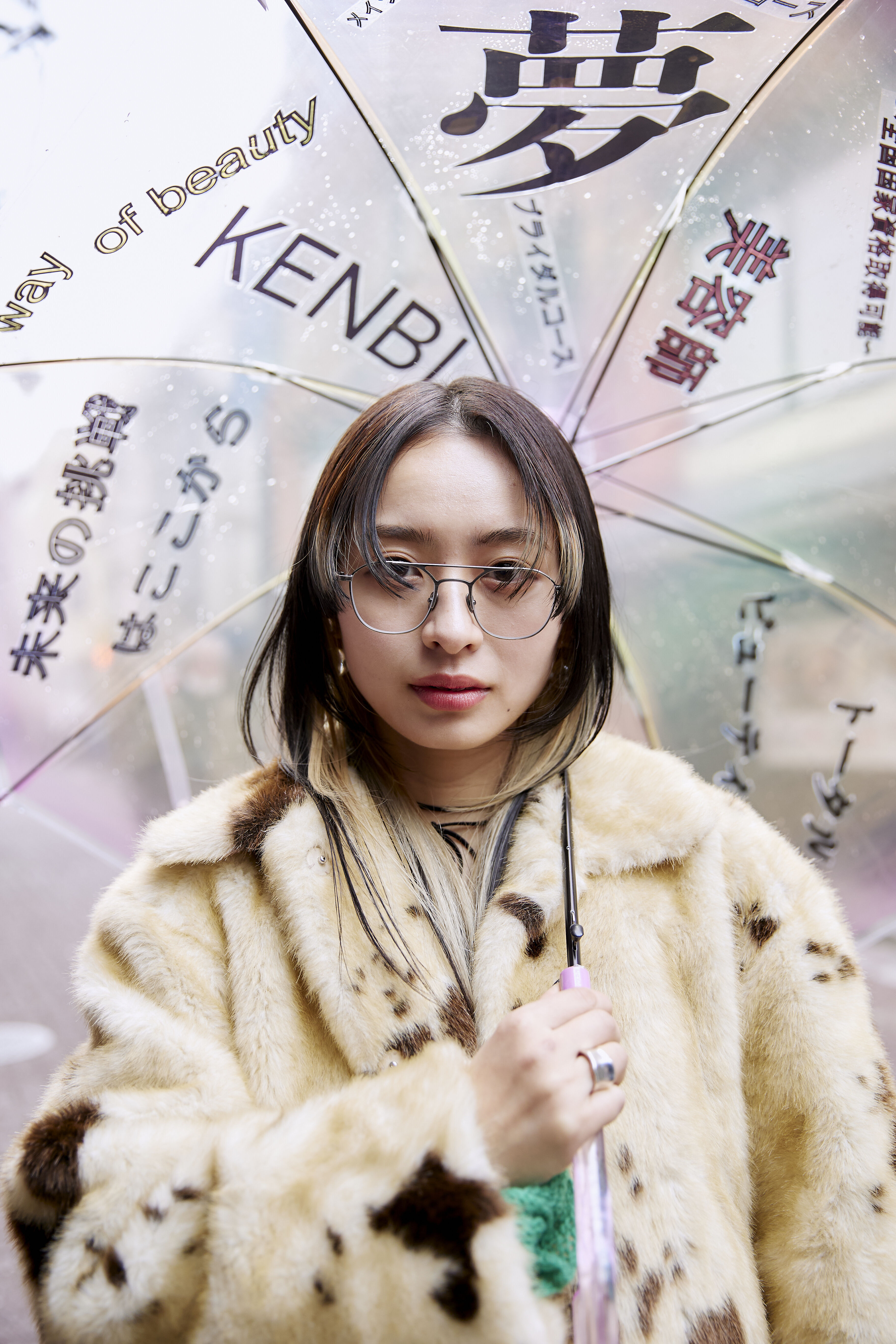 鹿児島県美容専門学校 資料・願書請求｜プロ直伝の学びで美容師を目指す