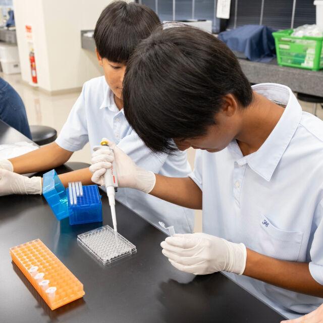 九州医療科学大学 【薬学科】春のオープンキャンパス4