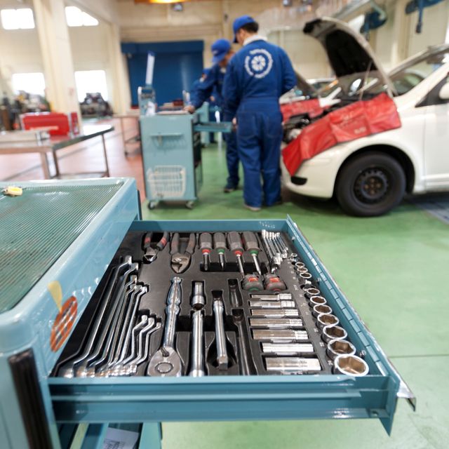富山自動車整備専門学校 【今回はコレを体験】自動ブレーキ体験★2