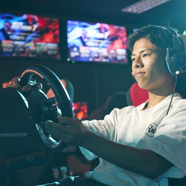 専門学校　新潟国際自動車大学校 【モータースポーツ】レーシングメカニック・eスポーツ体験！4