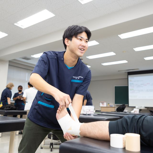 明治東洋医学院専門学校 冷やす？温める？怪我の回復を早める『温度の科学』と物理療法3