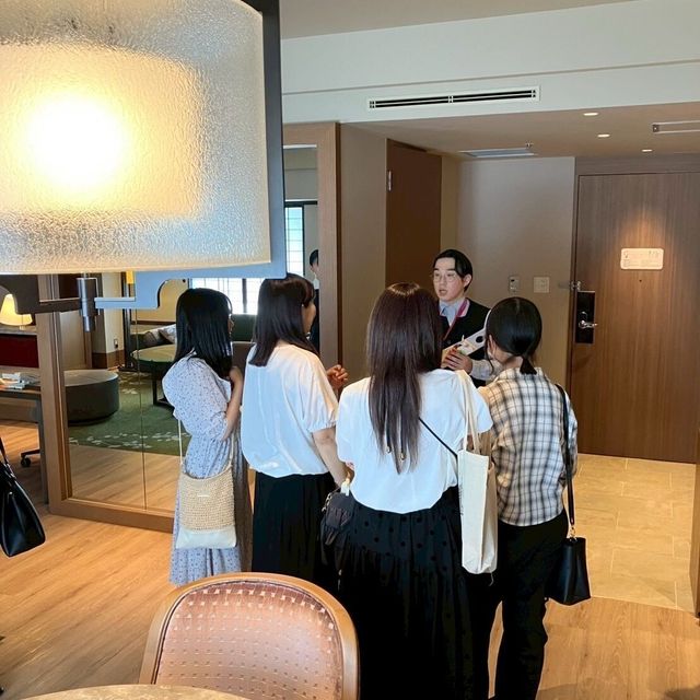 大阪ホテル・エアライン専門学校 【ホテル】ホテルランチ付き◎ホテル周遊ツアー★夏SP3