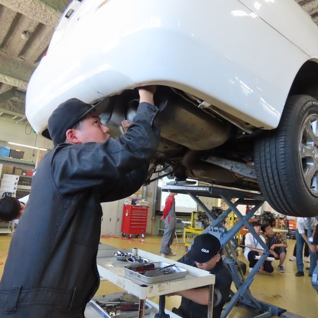 専門学校　新潟国際自動車大学校 【9/5】世界の部品メーカー「TEIN」来校＆車検デモ開催★2