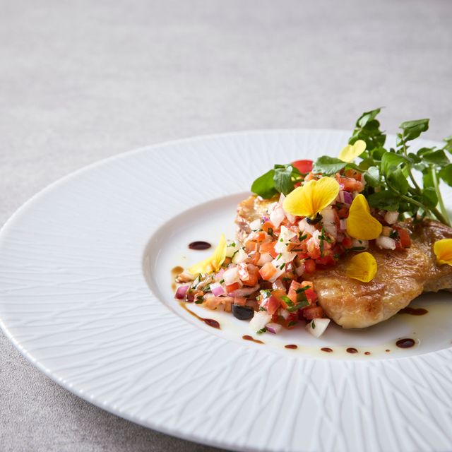 神戸国際調理製菓専門学校 【調理】薫風舞い上がる！華の鶏肉のポワレ1