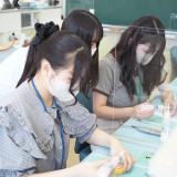 初心者でも大丈夫！実際の歯科材料でストラップをつくってみようの詳細