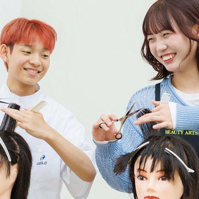ＢＥＡＵＴＹ　ＡＲＴＳ　ＫＯＢＥ　日本高等美容専門学校 高校生対象　タイパ オープンキャンパス2
