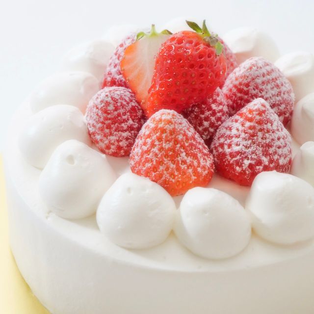 にいがた製菓・調理専門学校えぷろん いちごのホールケーキ＆アシェットデセール体験2