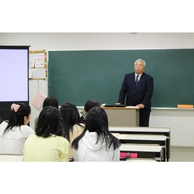 北九州保育福祉専門学校 夕方からの保護者説明会1