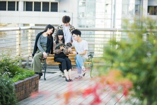 ハリウッド美容専門学校の学費情報なら スタディサプリ 進路