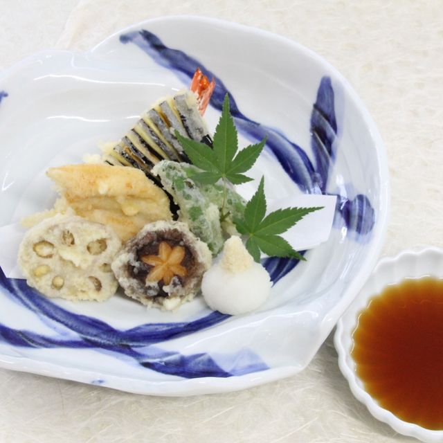 専門学校岡山ビジネスカレッジ 調理師養成学科｜天麩羅盛り合わせを作ろう！1