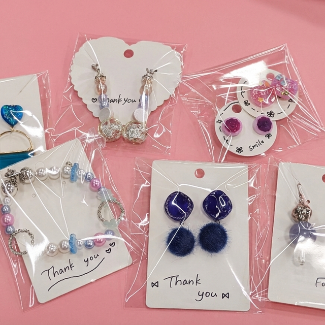 名古屋ファッション専門学校 アクセサリークリエーターが直接指導！アクセサリ制作体験1