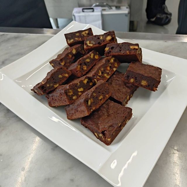 足利製菓専門学校 バレンタイン企画！チョコブラウニー＆ラッピング体験1