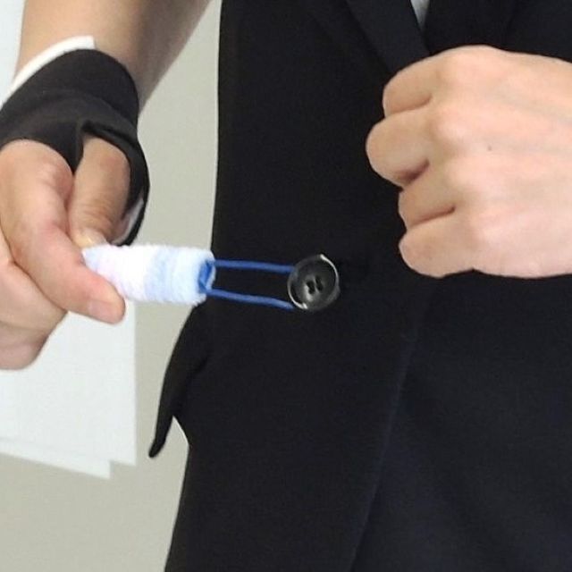 品川介護福祉専門学校 学校説明会【体験授業】福祉用具（ボタンエイド）づくり1