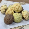 【パン】外カリッ中フワッメロンパン３種／東日本製菓技術専門学校