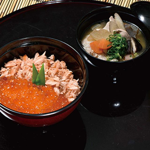 織田調理師専門学校 鮭とイクラの親子丼1
