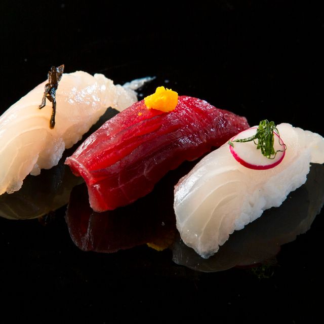 大阪調理製菓専門学校 ルーキーシェフクラブ【日本】魚の3枚おろし&にぎり寿司10貫1
