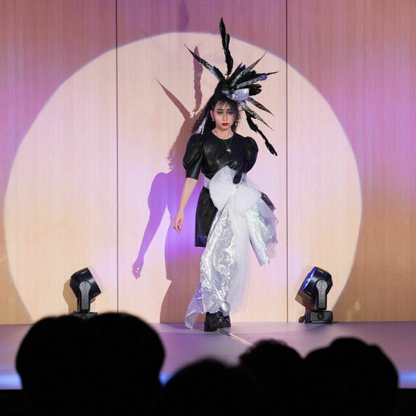 ハリウッド美容専門学校 資料請求 願書請求 学校案内 スタディサプリ 進路