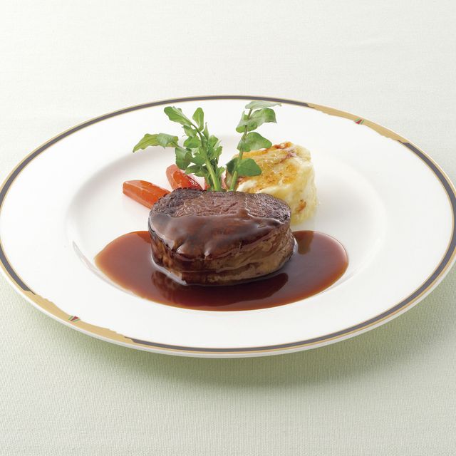 辻調理師専門学校 西洋料理「牛フィレ肉のステーキ」1