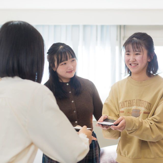 情報科学専門学校 【体験イベント】オリジナル名刺でビジネスマナー体験1