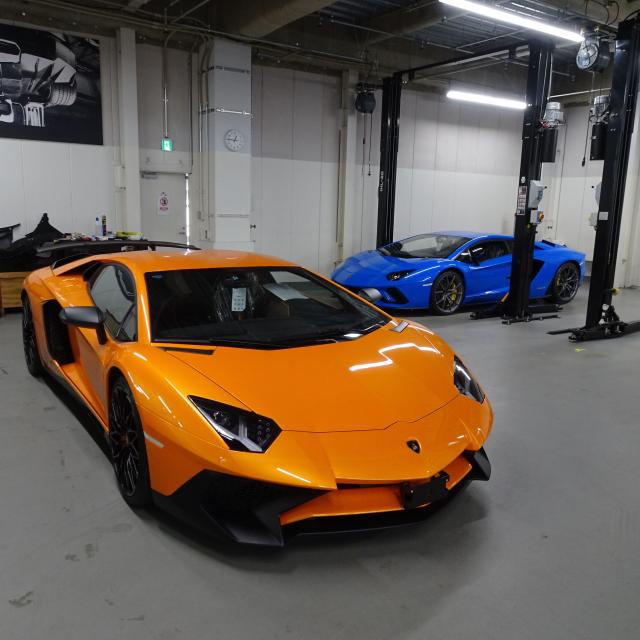専門学校　東京工科自動車大学校 東京工科のOBが働く、 スーパーカーの整備工場を見学！2