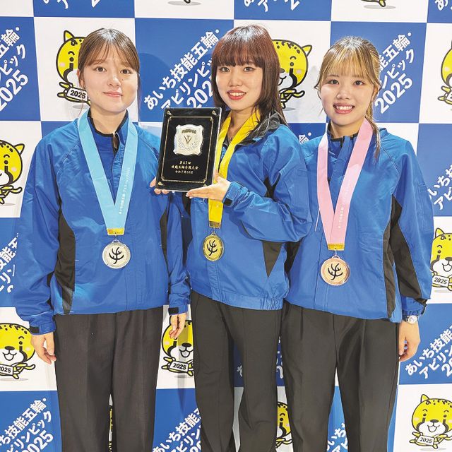 専門学校岡山ビジネスカレッジ ファッションクリエイター学科｜「作る」も「売る」も全て学べる3