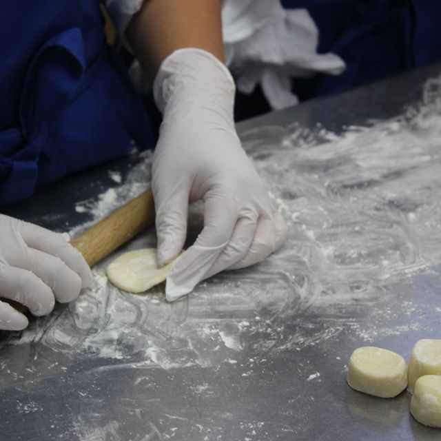 西東京調理師専門学校 7月30日(木) 中国料理 手作りもちもち餃子2