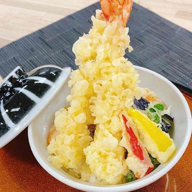 光塩学園調理製菓専門学校 【調理】『大海老タワー天丼』に挑戦！1