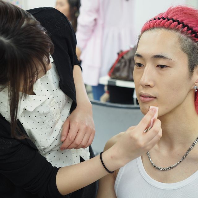 山野美容芸術短期大学 ☆ツヤ髪の秘訣を学ぶ★似合わせヘアアレンジ★ベースメイク術4