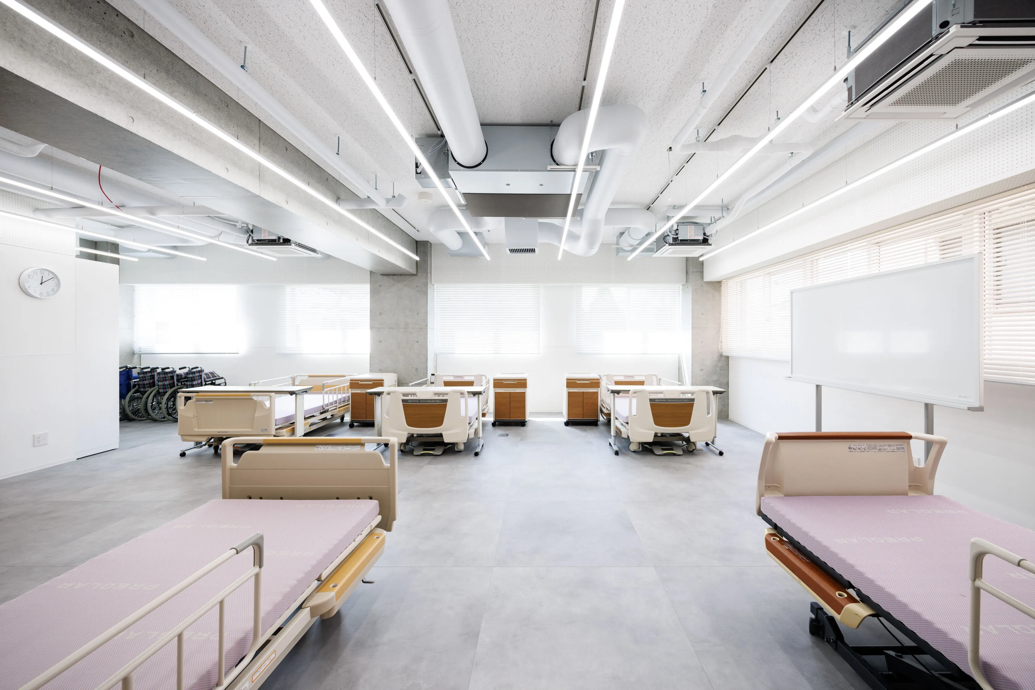 アルファ医療福祉美容専門学校 | 資料請求・願書請求・学校案内